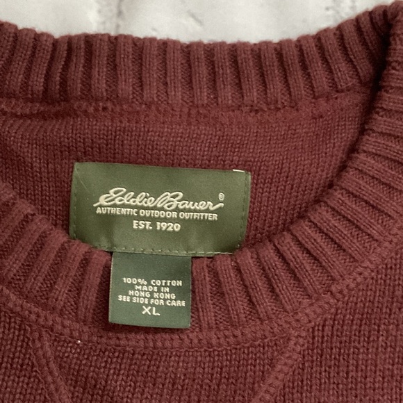 Like New Eddie Bauer Men's Deep Burgundy Crewneck Sweater - Picture 3 of 5